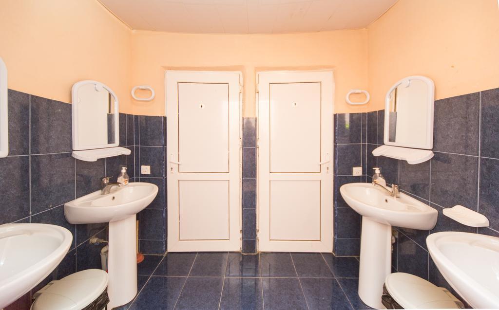 Snow House Hostel Гудаури Екстериор снимка